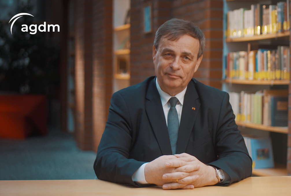 Ansprache des Sprechers der AGDM Bernard Gaida zum Tag Deutschen Einheit Ansprache des Sprechers der AGDM Bernard Gaida zum Tag Deutschen Einheit